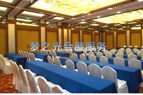 蓮湖室內(nèi)長(zhǎng)條桌租賃與夢(mèng)之光會(huì)展服務(wù) 打造專業(yè)會(huì)議與活動(dòng)的基石