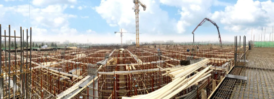 綠愛小鎮(zhèn)共享工廠一期今日圓滿封頂，預(yù)計下半年正式投產(chǎn)運營